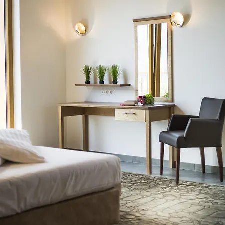 Alpenparks Zell Am * 滨湖采尔